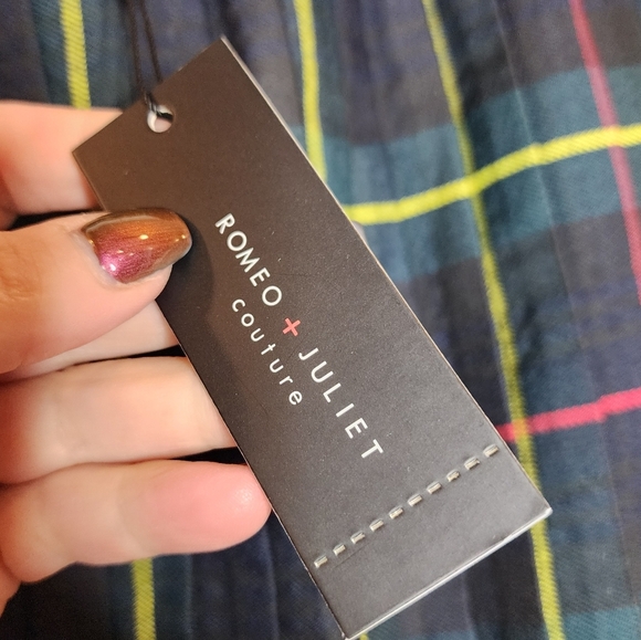 NWT Romeo & Juliet Couture Pull On Twill Pleat Tartan Plaid Skirt Holiday Large - Picture 14 of 16